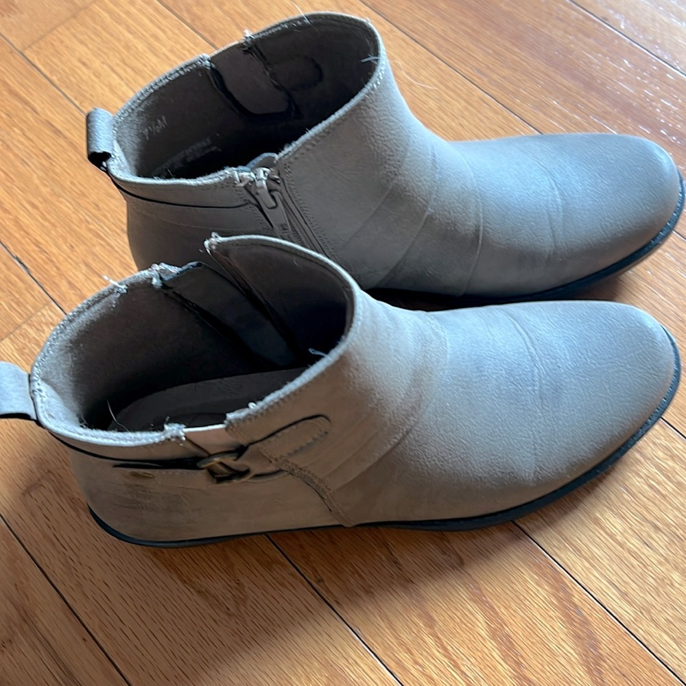 Light brown Easy Street ankle boots with elastic, buckle and side zipper